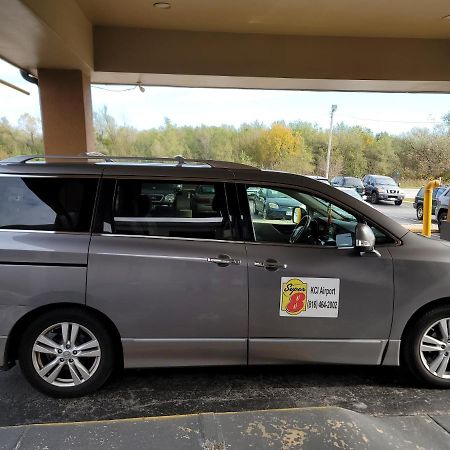 Super 8 By Wyndham Kansas City Airport North Exterior foto